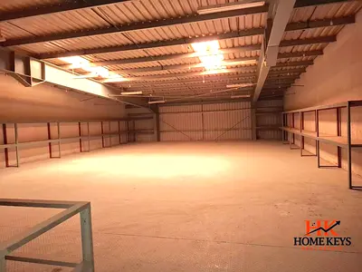 مستودع للإيجار | 5330 قدم مربع | طابق ميزانين | كهرباء 3 فاز | دخول 24/7