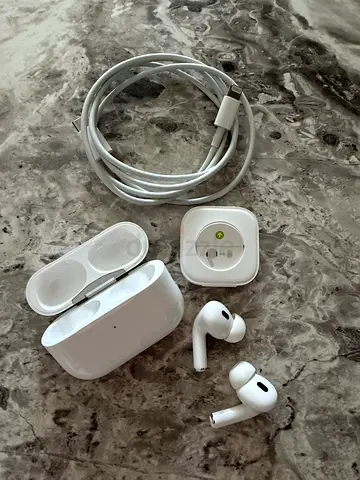 Apple AirPods Pro (2nd Gen) | Model A2698 | MagSafe Case (Lightning)
