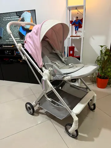 Pink Baby Stroller – Excellent Condition