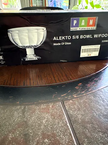 Set of 6 Pan Home Furnishings Alekto Glass Dessert Bowls (New in Box)