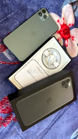 iPhone 11 Pro 256GB Midnight Green with box and accessories