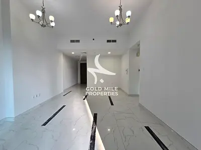 الطابق العلوي 2 غرف نوم | Rose 10 JVC | شرفة مطلة على وسط المدينة | شقة غير مفروشة