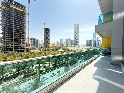 2BR with Close Kitchen | Park View | corner unit