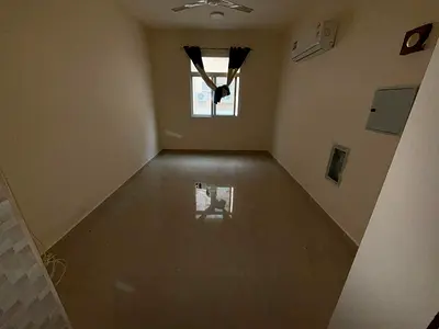 سكن هادئ استديو أرضي في الروضة 3 قرب أفيري مول ودوار المويهات مطبخ شبه منفصل تكييف سبليت صيانة على المالك 20 ألف