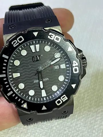 Mens Black Dive-Style Wristwatch — 200m Water Resistant