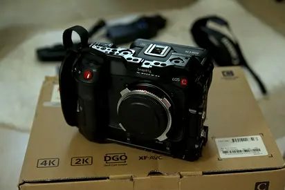 Canon C70 | 5 Batteries. Full Cage. Low Runtime