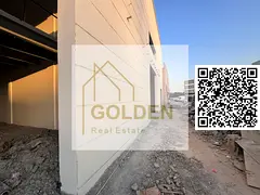 On a Main Road with a Wide Loading Area for Efficient Operations