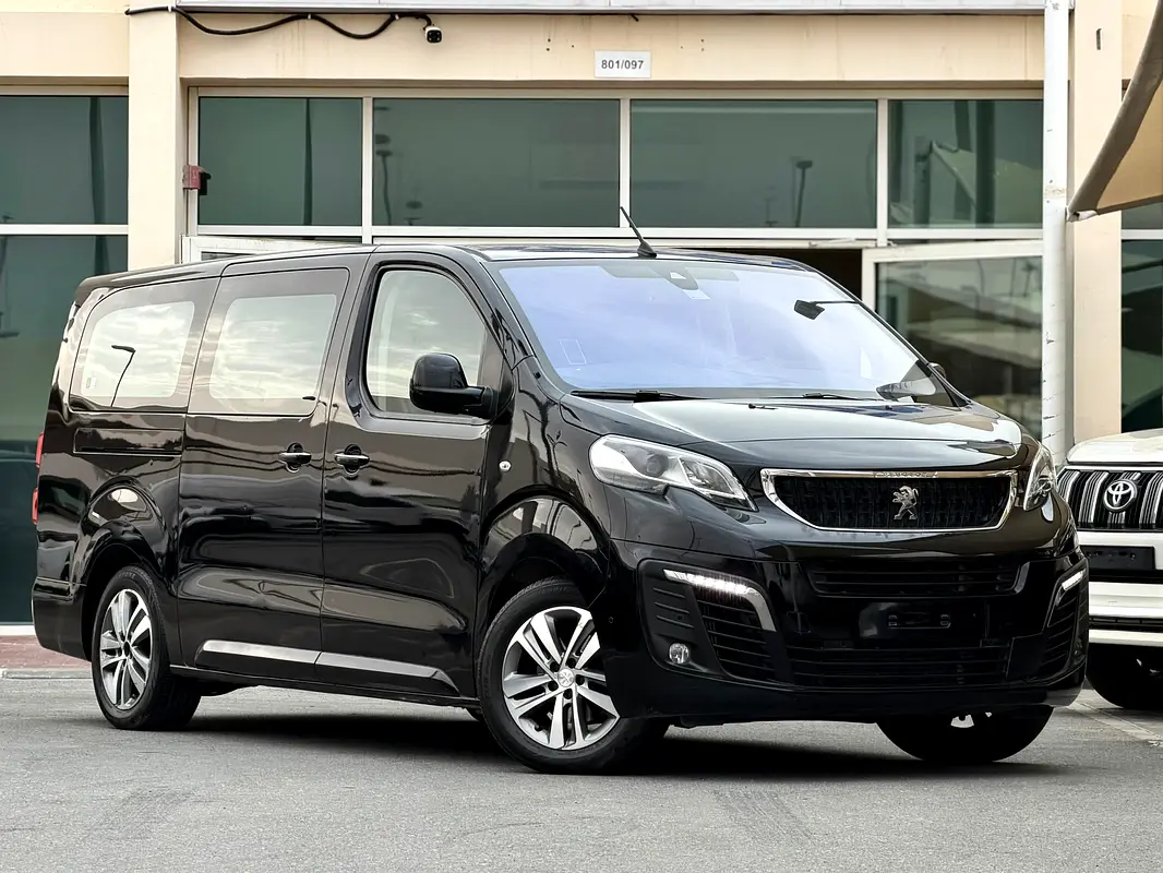Peugeot Traveller 2024 — photo 1 of 16