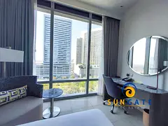 Furnished , Vacant , Luxury Living , Community View