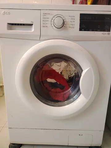 LG Front Load Washing Machine 7kg - Good Working Condition