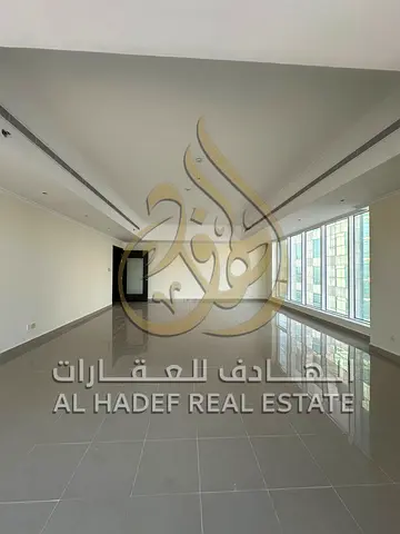 شقة 3 غرف وصالة مع غرفة خادمة | تكييف مجاني | باركينج | الممزر التعاون