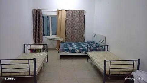 EXECUTIVE BED SPACE FOR MEN