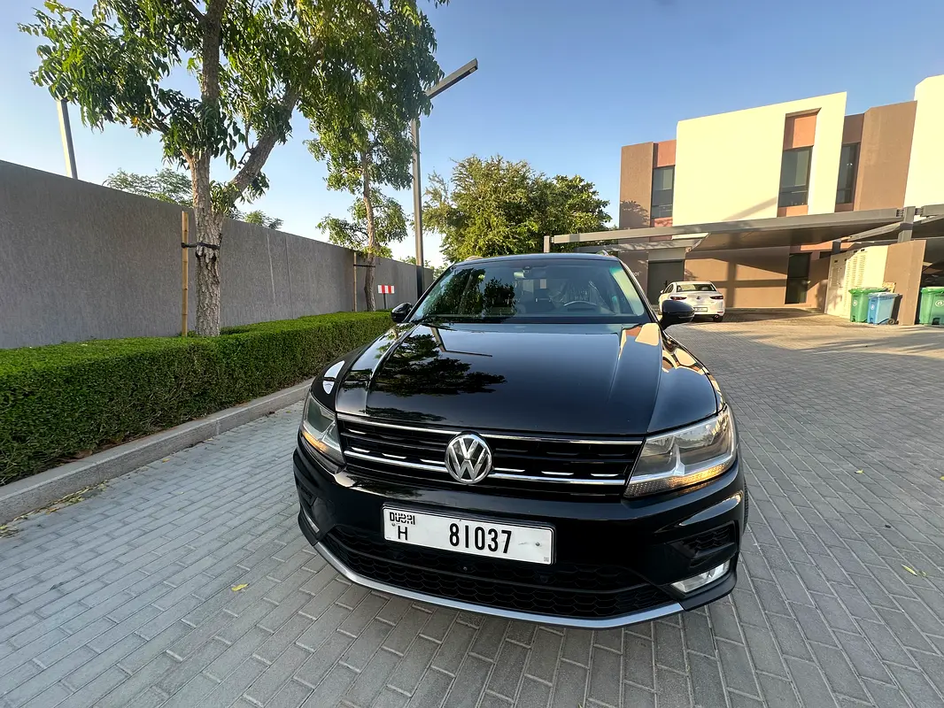 Volkswagen Tiguan 2017 — photo 1 of 10