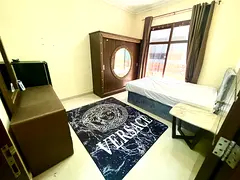 Room for Girl in very clean villa in JVC