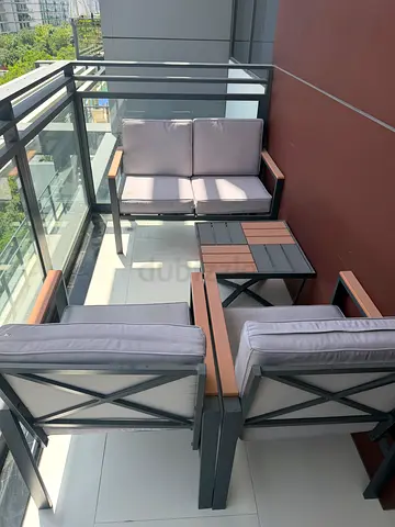 Modern Balcony Outdoor Furniture Set – 4 Seater – Excellent Condition
