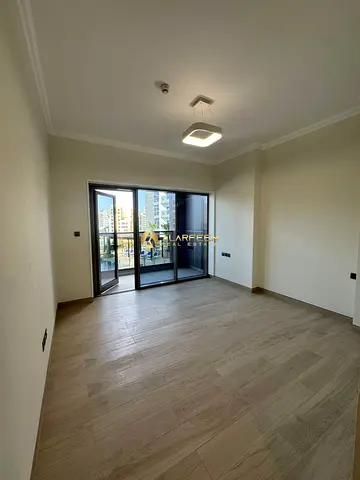 Elegant 2 BR | Spacious & Airy Living | Book Now