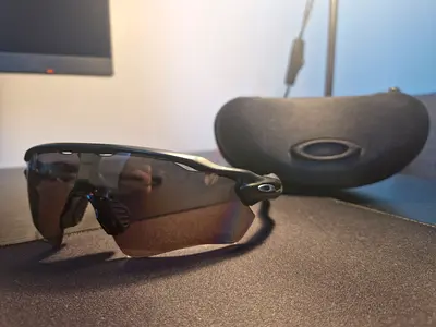 Oakley Radar with Hard Case - Black Frame, Black Prism Lenses