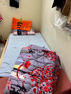 Bed space in bur Dubai