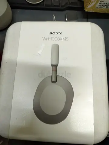 Brand New WH-1000XM5 Wireless Noise-Cancelling Headphones Platinum Silver