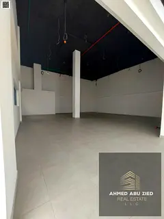 Golden investment opportunity large commercial shop suitable for mezzanine all business activities h