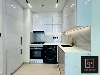 Price Negotiable | Bright and Beautiful | High Floor | Skyline & Park View