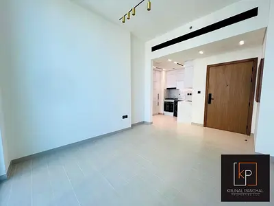 Bright and Beautiful | High Floor | Skyline & Park View