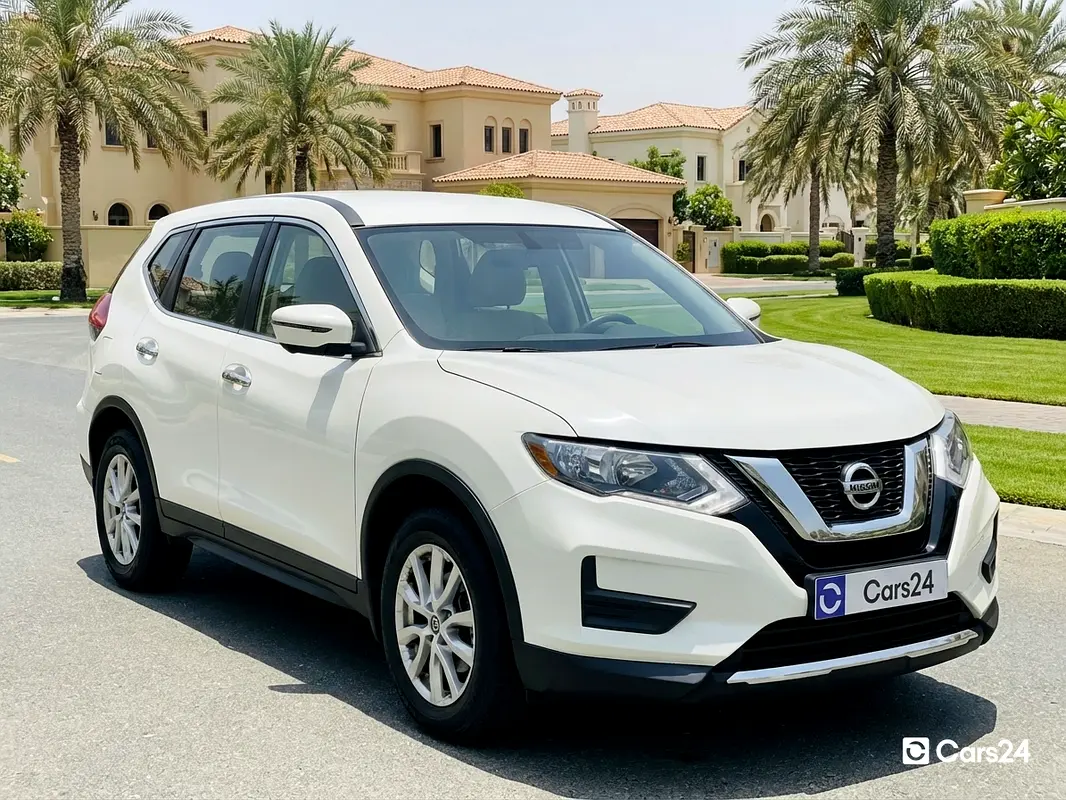 Nissan X-Trail 2019 — photo 1 of 13