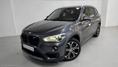 BMW X1 sDrive20i 2018 GCC Specs - low kms!