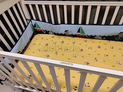 White JuniorS Baby Crib with Bumper and Fitted Sheet - Good Condition