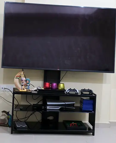 TV stand up to 65 inches