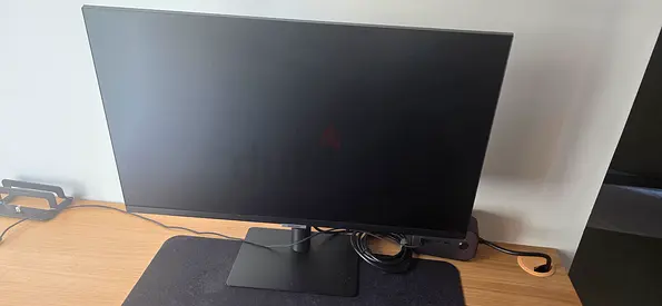 Samsung ViewFinity S8 27 UHD monitor with IPS panel, 60Hz refresh rate and 5ms resp