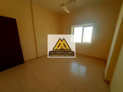 للإيجار شقة غرفة وصالة في المويهات 2 عجمان بموقع مميز جداً وسعر مناسب، تقع على شارع رئيسي يسهل الوصول منه إلى الشارقة ودبي وطريق الشيخ محمد بن زايد