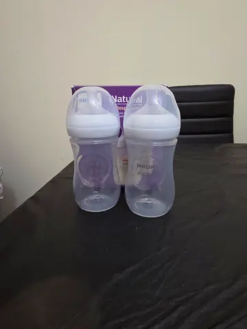 Avent baby bottle 260ml brand new 2 bottles