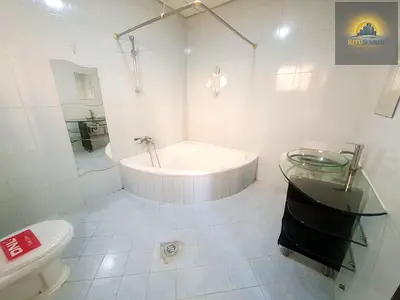 Spacious Studio apartment with Parking including water electricity and maintenance
