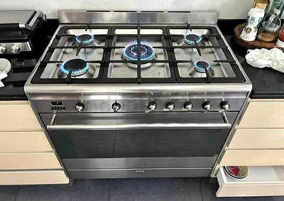 .Smeg Italian Top 5 Burner Gas Down Oven Electric Cooker Range Size 90cm