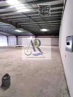 🔹 Prime Industrial Warehouse for Rent in Umm Al Quwain – Spacious Space + High-Volume Electrici