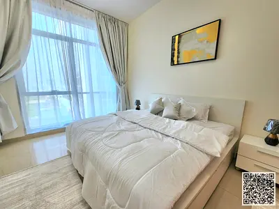 لراغبي الفخامة والتميز شقة فاخرة للايجار الشهري غرفة وصالة باطلالة مفتوحة مفروشة بالكامل باثاث راق جدا مع مطبخ مجهز بالكامل بأحدث الاجهزة ✨