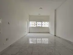 Excellent layout _ High finish _ Wall cabinets _ New building _ Very serviceable site