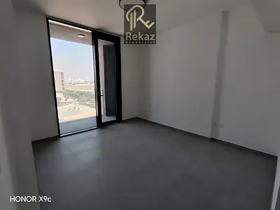 Distress Deal || Spacious Layout || Teatro View