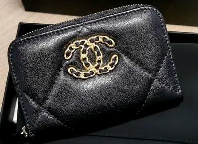 CHANEL 19 ZIP LEATHER Cardholder Wallet