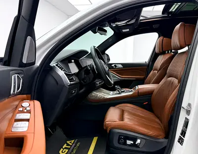 2019 BMW X7 photo 8