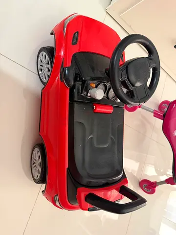 Kids ride on toy car