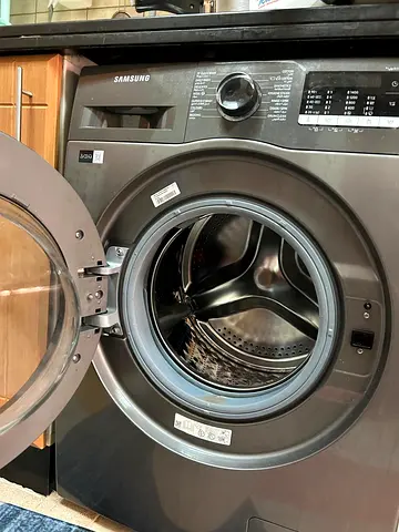 Samsung Front Load Washing Machine (Works Well, Good Condition)