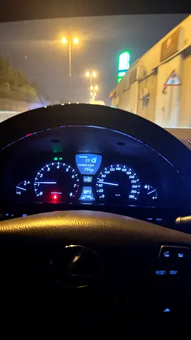 Lexus LS 460 GCC Very clean like new