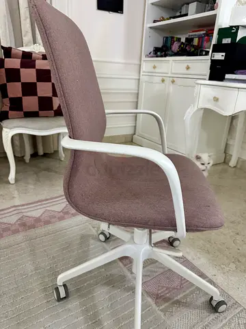 Comfortable Fabric Office Chair on Wheels — White Frame, Pink Upholstery