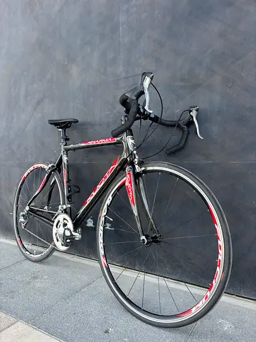 Road bicycle