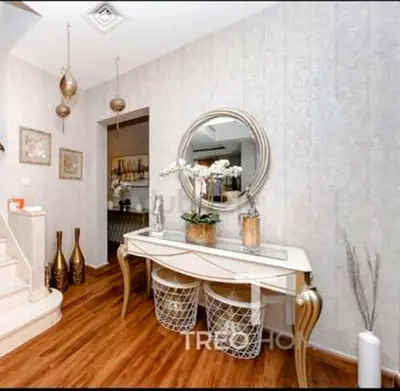 Dining Table and Chairs - High Quality (reduced)