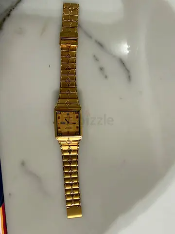 Gold-tone Square Dial Mens Wrist Watch