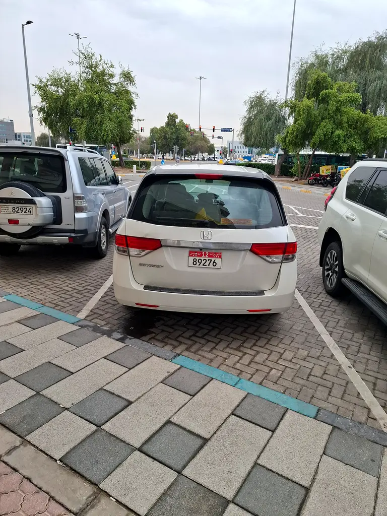 Honda Odyssey 2014 — photo 1 of 5
