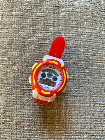 Kids digital watch